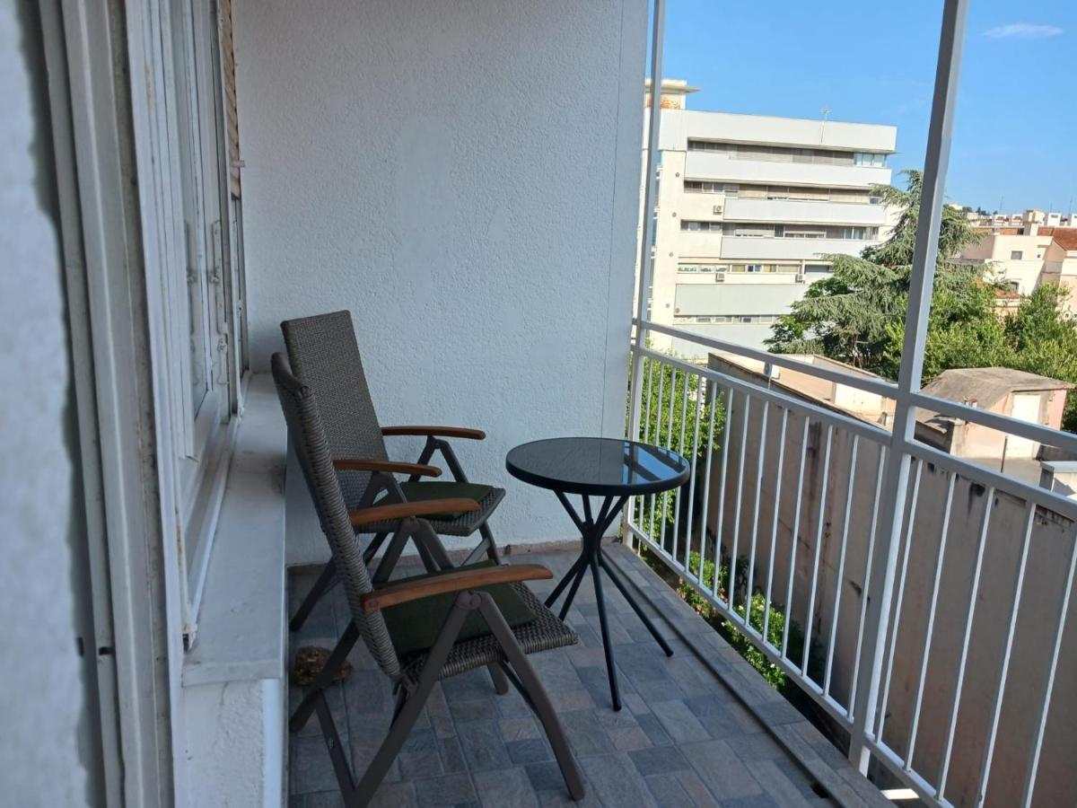 Room With Private Toilet And Terrace In City Center In Shared Apartment Split Exterior photo