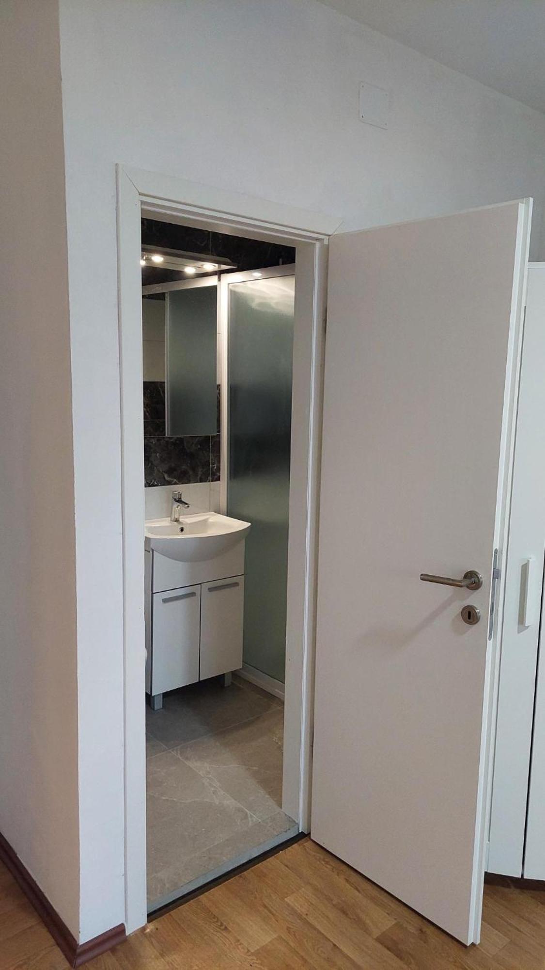 Room With Private Toilet And Terrace In City Center In Shared Apartment Split Exterior photo